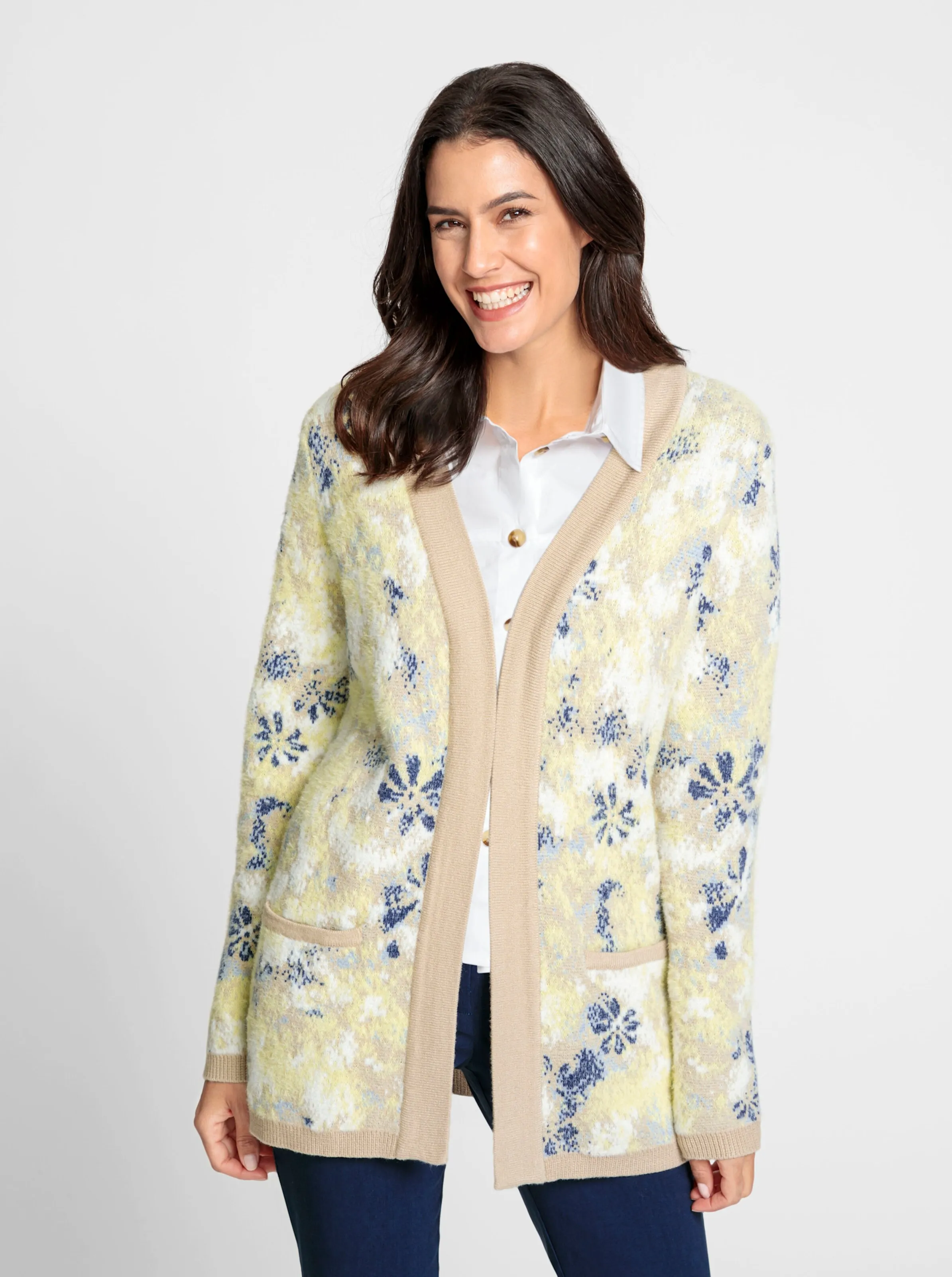 Strickjacke in sand-zitrone-gemustert